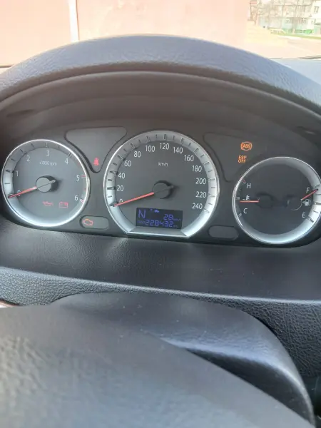 Hyundai Sonata 2008 г. 228000 км