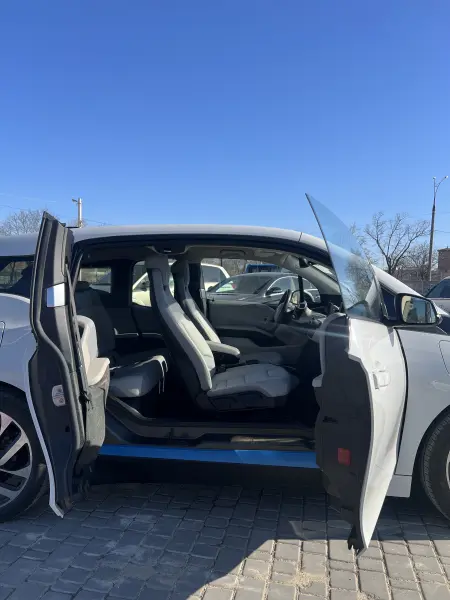 BMW i3 2016 г. 175 км