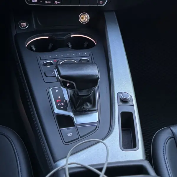 Audi A4 2016 г. 212000 км