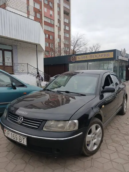 Volkswagen Passat 2001 г. 231000 км
