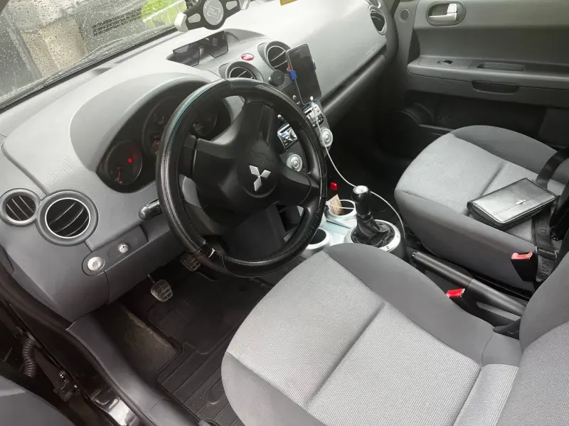 Mitsubishi Colt 2005 г. 159542 км