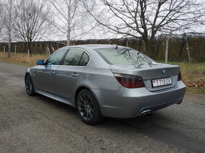 BMW 5 Series 2004 г. 270000 км