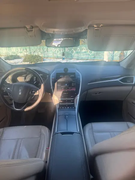 Lincoln MKZ 2016 г. 230000 км