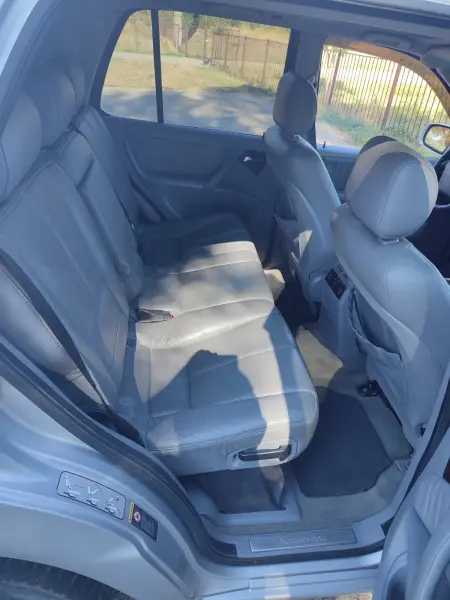 Mercedes-Benz ML-Class 2002 г. 124000 км