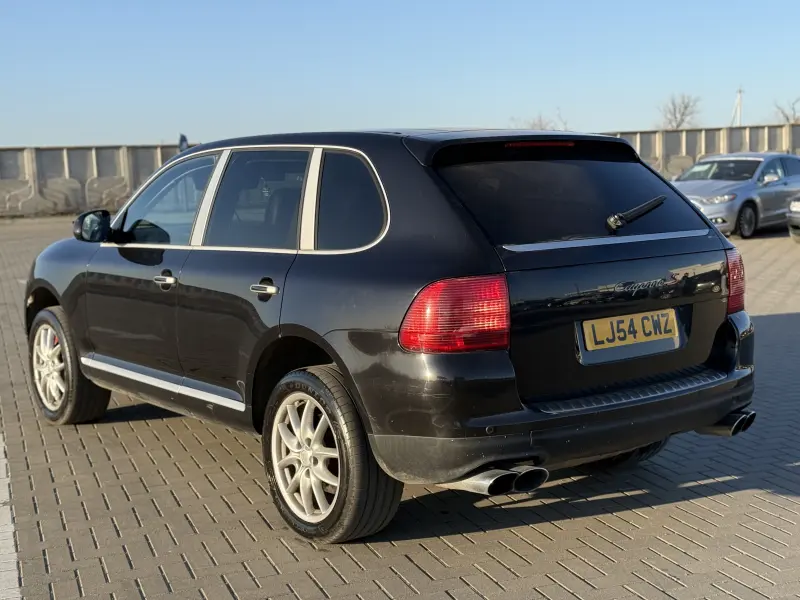 Porsche Cayenne 2005 г. 250000 км