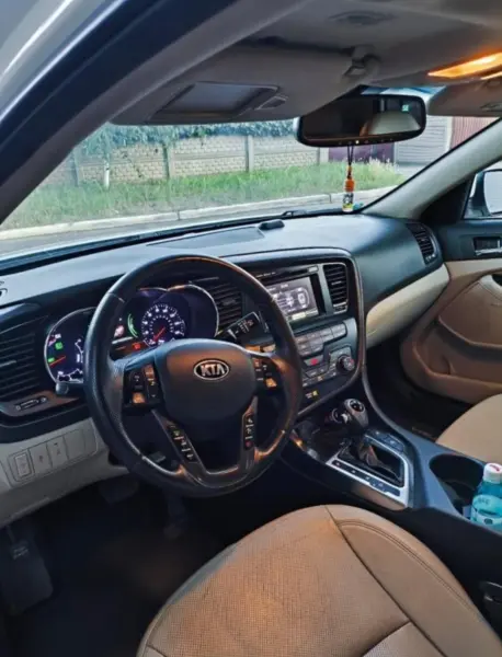 KIA Optima 2013 г. 197000 км