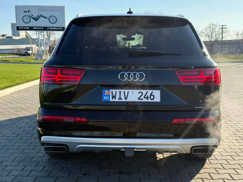 Audi Q7 2017 г. 122000 км