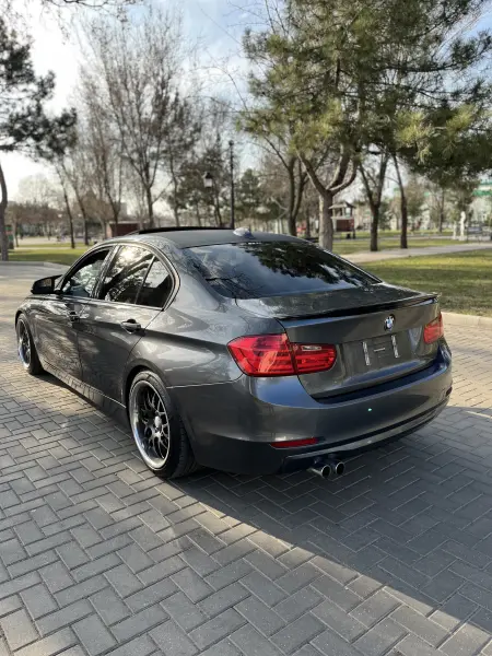 BMW 3 Series 2015 г. 162000 км