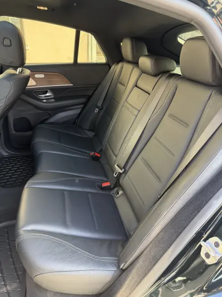 Mercedes-Benz GLE-Class 2023 г. 33000 км