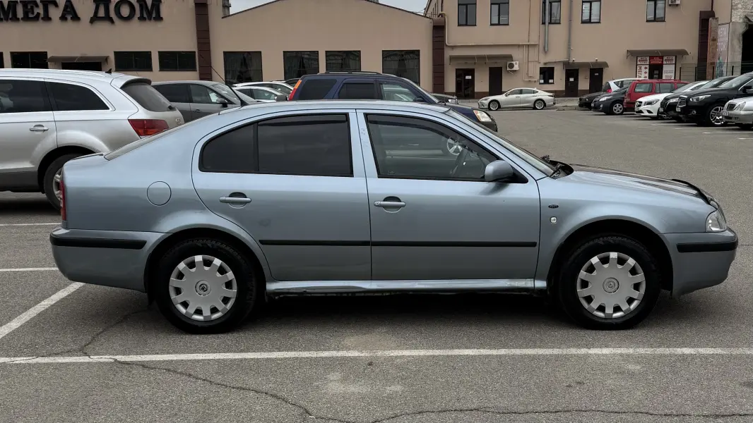 Skoda Octavia 2002 г. 300457 км