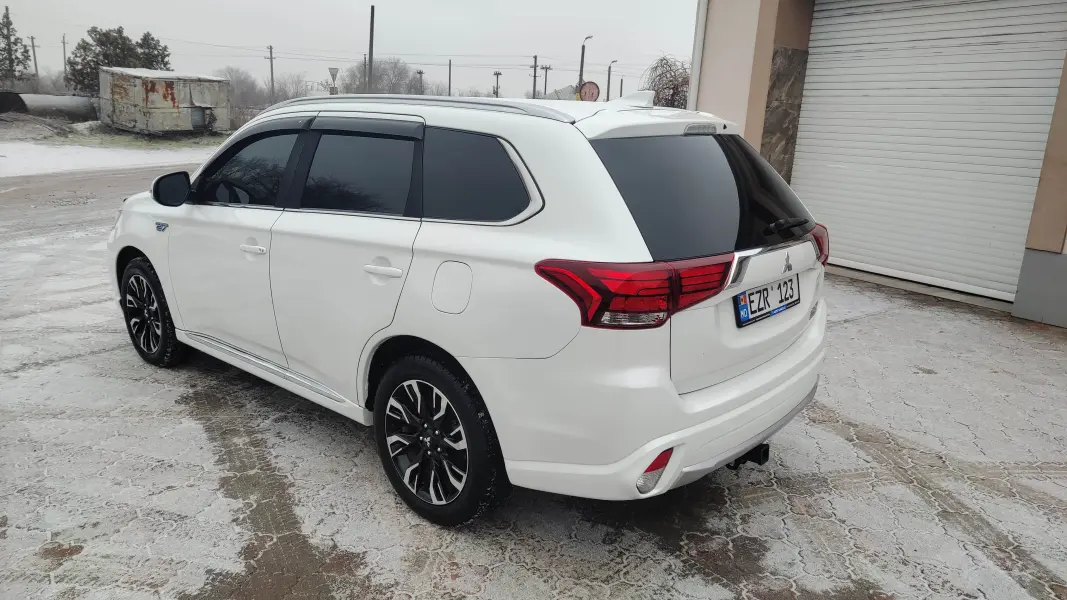 Mitsubishi Outlander 2018 г. 151000 км