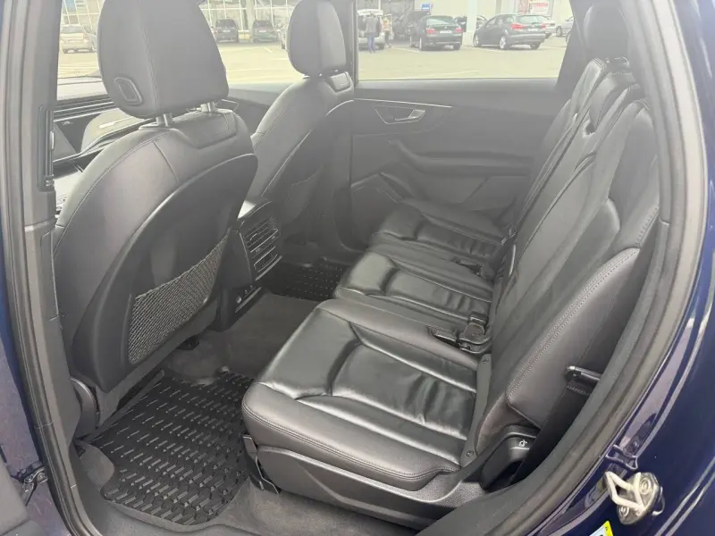 Audi Q7 2020 г. 60000 км