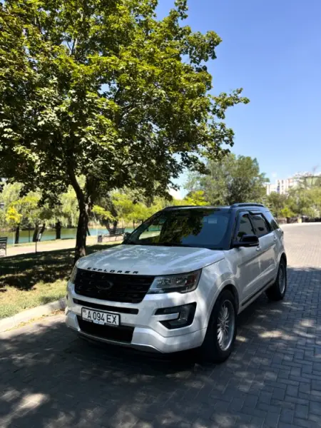 Ford Explorer 2016 г. 165000 км
