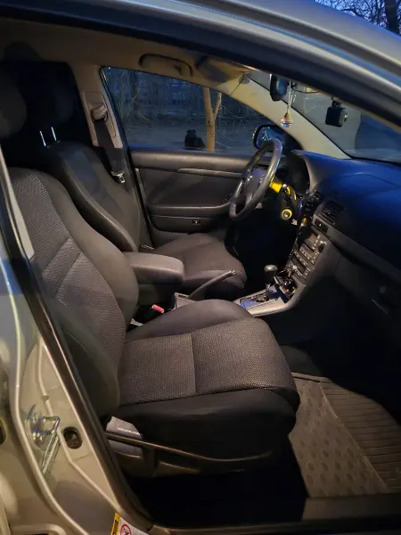 Toyota Avensis 2008 г. 274000 км