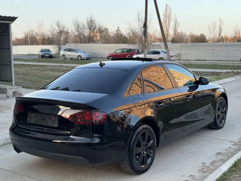 Audi A4 2012 г. 196000 км