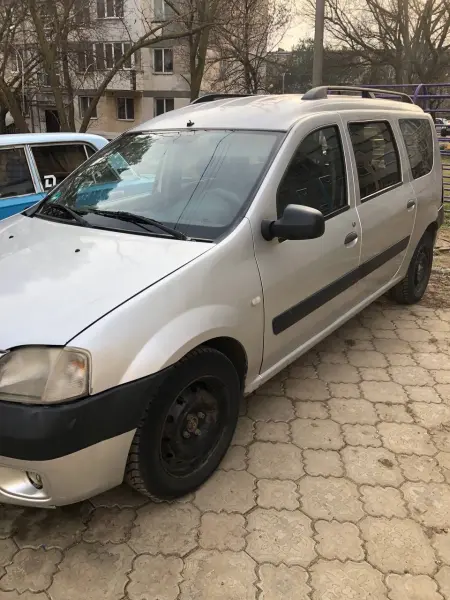 Dacia Logan 2007 г. 700000 км