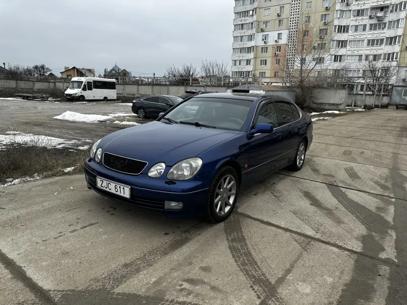 Lexus GS 1999 г. 269385 км