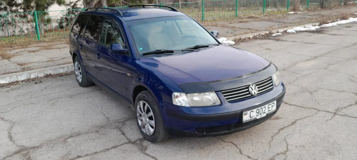 Volkswagen Passat 2000 г. 237 км
