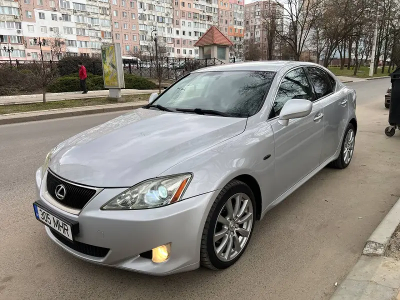 Lexus IS 2008 г. 215000 км