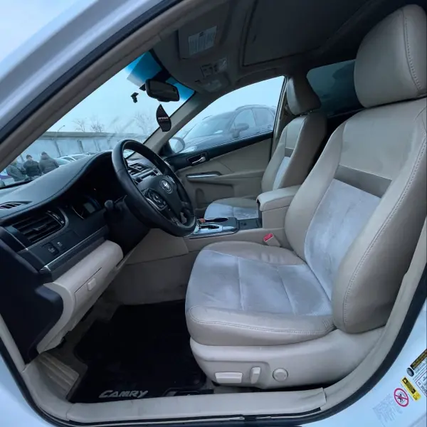 Toyota Camry 2012 г. 193000 км