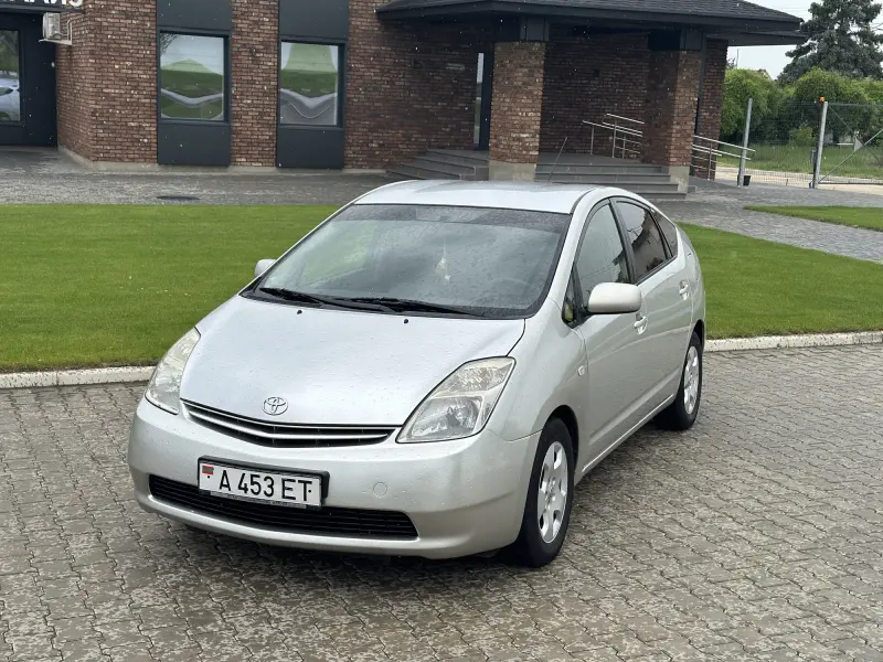 Toyota Prius 2005 г. 300000 км