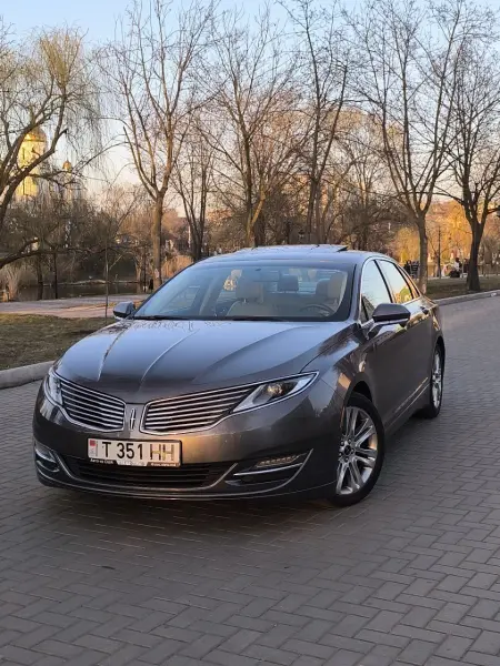 Lincoln MKZ 2014 г. 120000 км