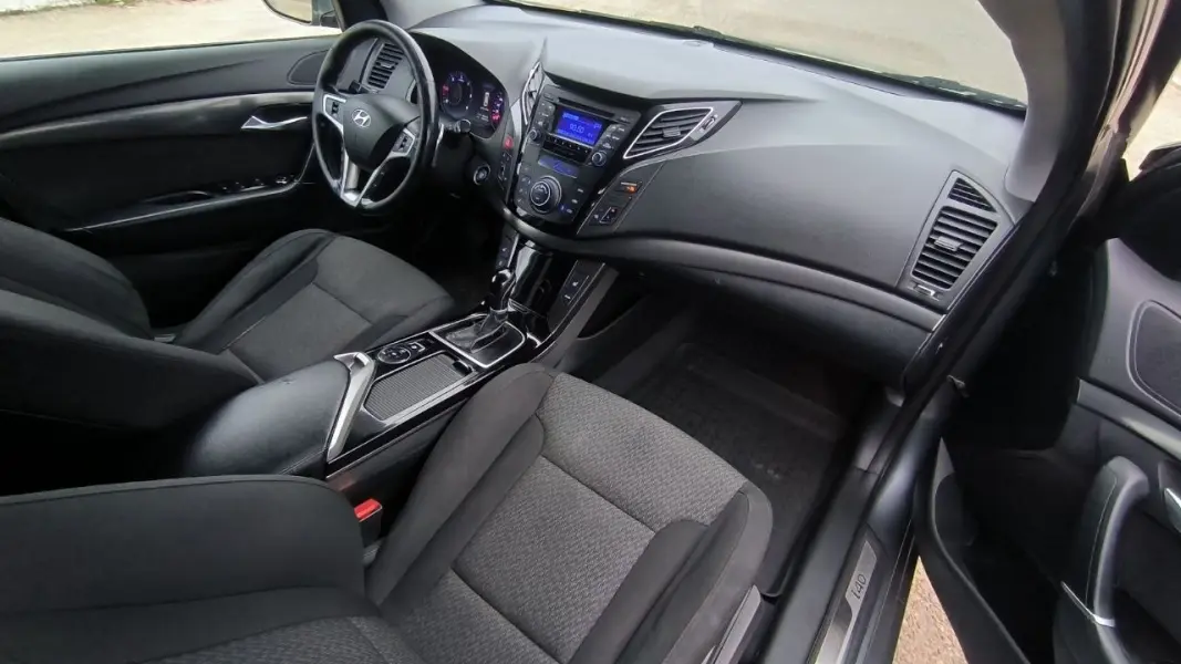 Hyundai Sonata 2013 г. 159000 км