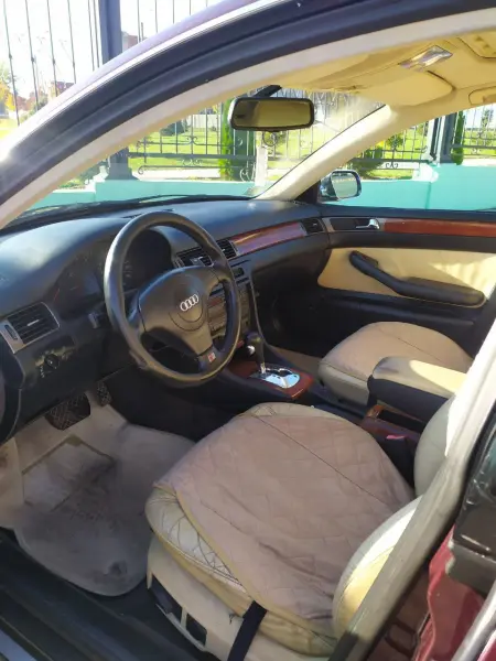 Audi A6 2001 г. 250 км