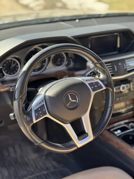Mercedes-Benz E-Class 2012 г. 254000 км
