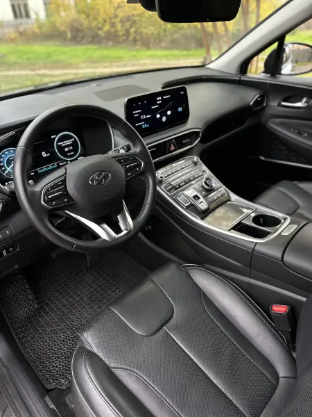 Hyundai Santa Fe 2021 г. 53000 км