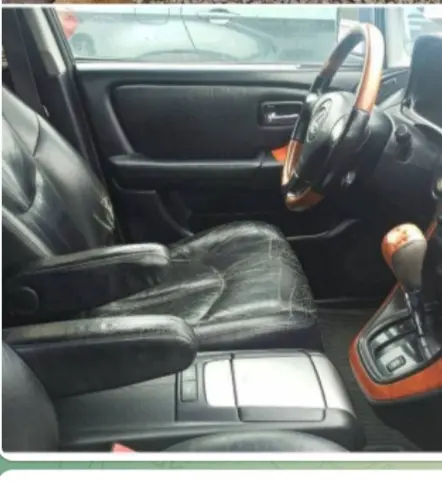 Lexus RX 2002 г. 300 км