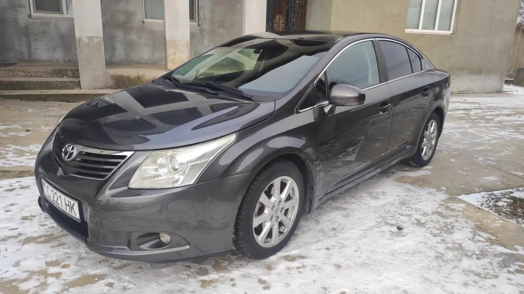 Toyota Avensis 2009 г. 260000 км