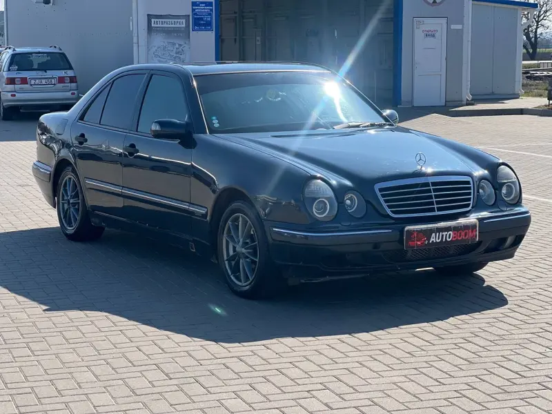 Mercedes-Benz E-Class 2001 г. 245000 км
