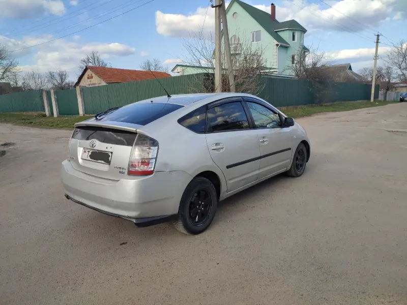 Toyota Prius 2007 г. 216000 км