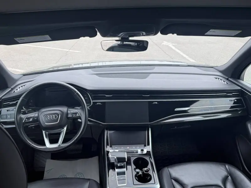 Audi Q7 2020 г. 60000 км