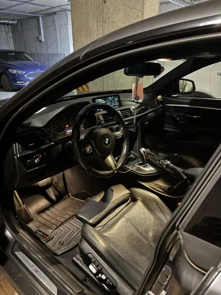 BMW 4 Series 2016 г. 150 км
