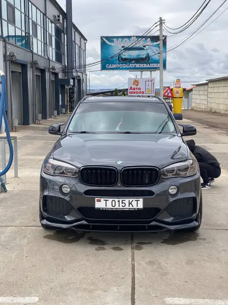 BMW X5 2016 г. 100000 км