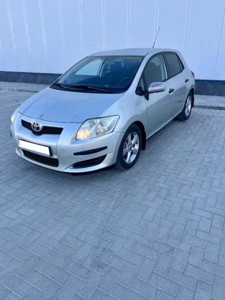 Toyota Auris 2009 г. 244000 км