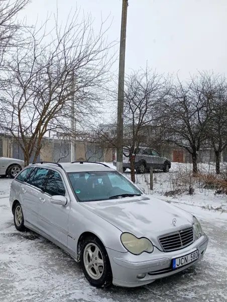 Mercedes-Benz C-Class 2003 г. 499998 км