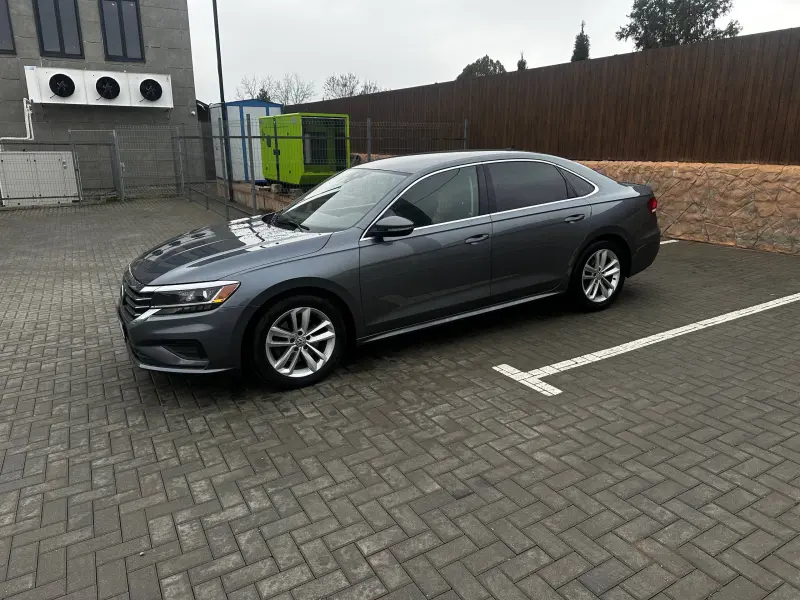 Volkswagen Passat 2020 г. 157000 км