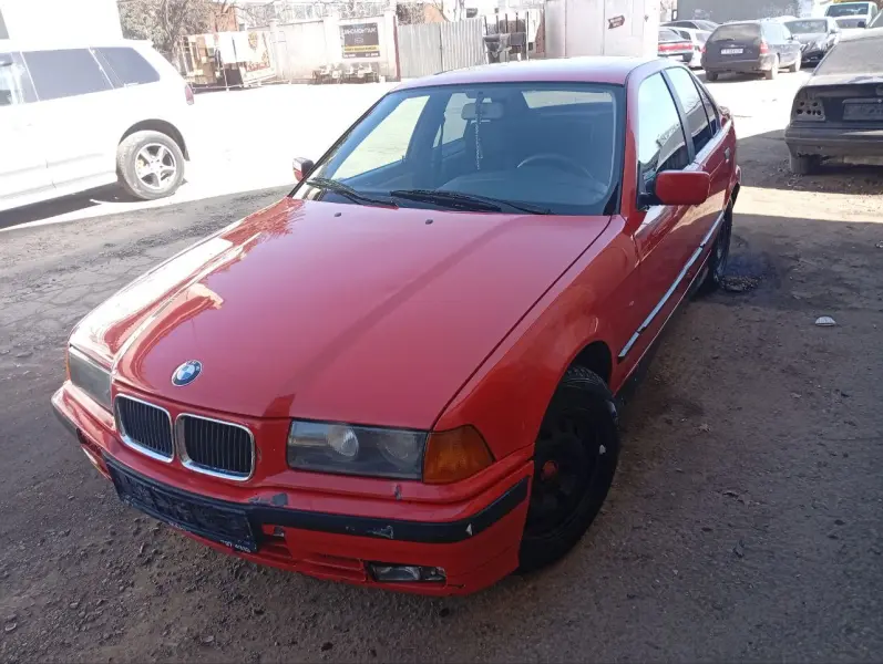 BMW 3 Series 1992 г. 216000 км