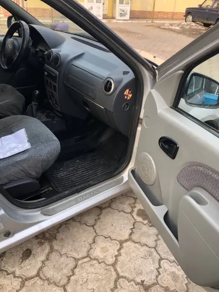 Dacia Logan 2007 г. 700000 км