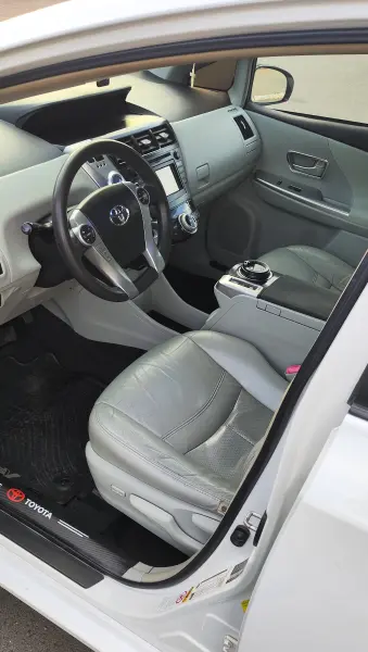 Toyota Prius 2012 г. 258000 км