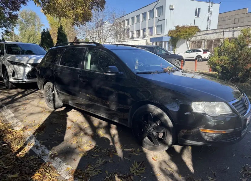 Volkswagen Passat 2009 г. 350 км