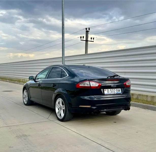 Ford Mondeo 2011 г. 265 км