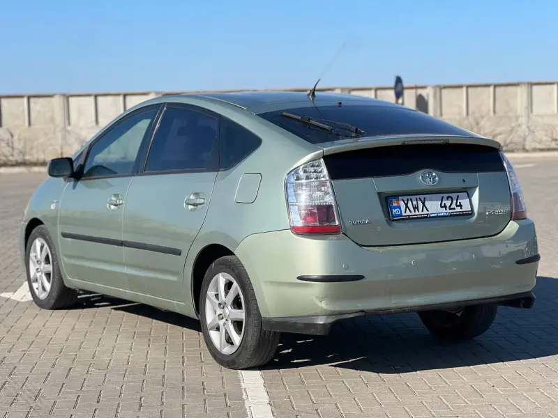 Toyota Prius 2006 г. 469000 км