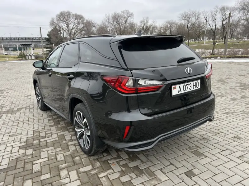 Lexus RX 2018 г. 145000 км