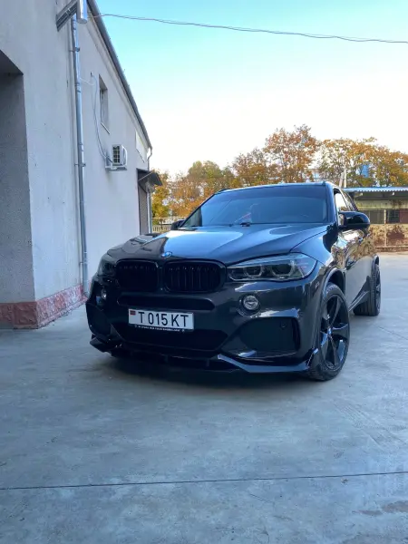 BMW X5 2016 г. 100000 км