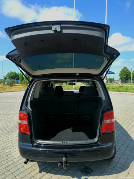 Volkswagen Touran 2006 г. 275000 км