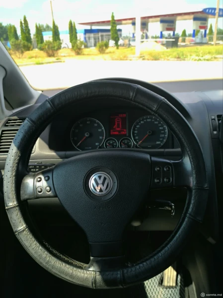 Volkswagen Touran 2006 г. 275000 км
